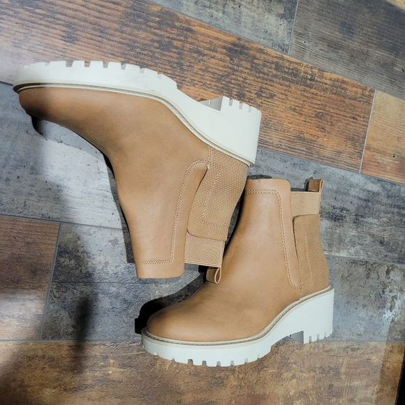 a.n.a Womens Decoy Wedge Heel Booties Cognac Brown Size 7 NWOB - Picture 8 of 9